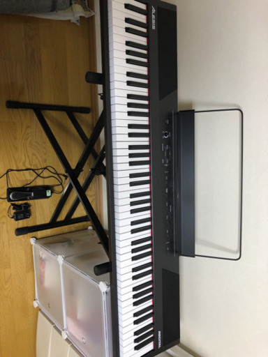 電子ピアノ(付属品付き)★値引き交渉お気軽に★