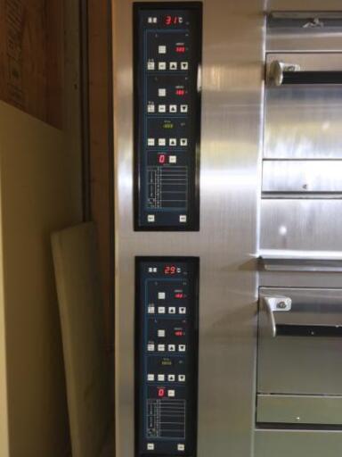 デッキオーブン　3相200V 電気式