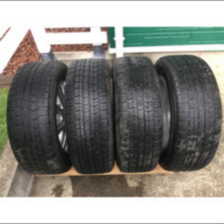 車のパーツ タイヤ 215/60R16、ダンロップDSX-2、2015年製 スタッドレス