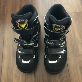 BMW 235/60/16 バリ溝！だけど…