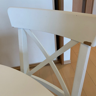 IKEAダイニングセット定価72950円 椅子4脚と伸長式丸テーブル 白系