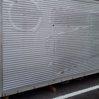 3トン車の箱だけ後ろドア無し箱元パワーゲート車標準幅