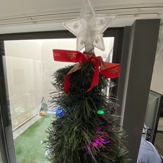 クリスマスツリー　180cm  装飾品全てあり