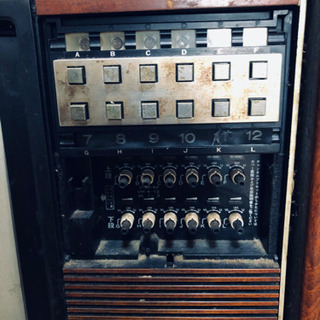 テレビ チャンネルボタン式ブラウン管テレビ