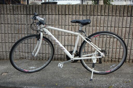 レディース】FUJI クロスバイク Absolute 3.0 適応身長155cm~165cm
