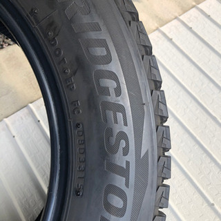 225/60/17 スタッドレスタイヤ 4本セット