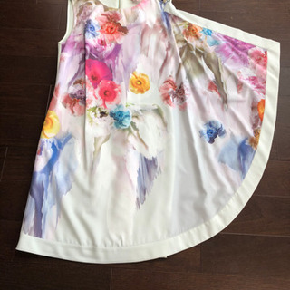 美品 Ted Baker ワンピース Marital 東高円寺の服 ファッションの中古 古着あげます 譲ります ジモティーで不用品の処分 美品 Ted Baker ワンピース Marital 東高円寺の服 ファッションの中古 古着あげます 譲ります ジモティーで不用品の処分