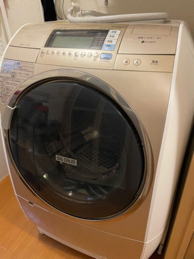 HITACHI ドラム式洗濯乾燥機　10/6kg 2013年式　まだあります9/28