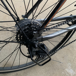 春先から需要増えるから今が買い！電動アシストクロスバイク　ブリヂストンTB1eマッドグレー