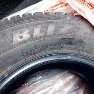 ハイエース　スタッドレスタイヤ　2019年