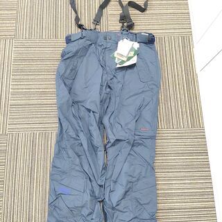 新品・未使用】メンズ　スノーウェア上下セット＋手袋・小物入れ付