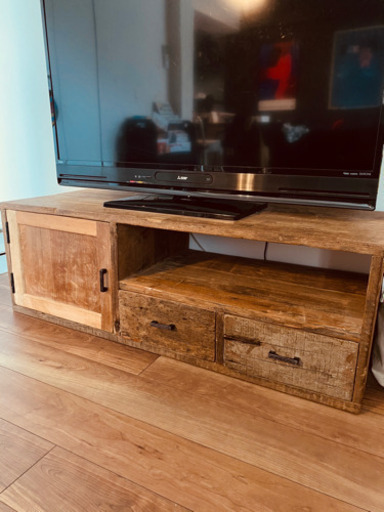 テレビボード