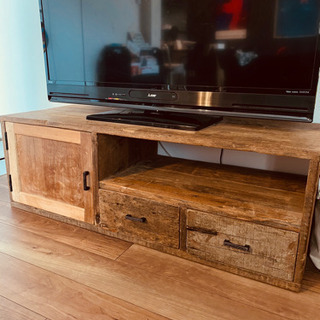 テレビボード