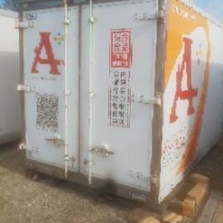 横扉付き】【せまいところも3t車で配送します】保冷コンテナ 長さ
