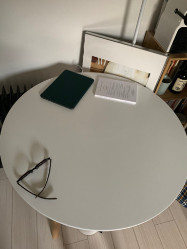 ダイニングテーブル カフェテーブル 北欧風 丸テーブル 丸型テーブル 円形テーブル Li Wang 鶴瀬の家具の中古あげます 譲ります ジモティーで不用品の処分