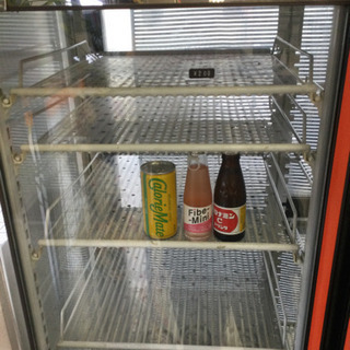 中古 冷蔵ショーケース 幅93 奥行59 高さ186 （cm） リポビタンD(青色系)