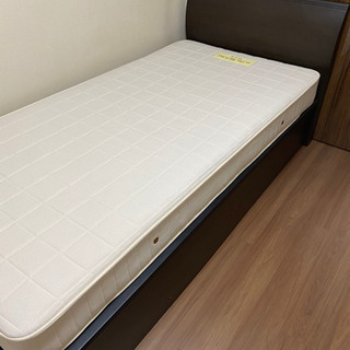 【定価10万円】跳ね上げベット　収納タイプ　シングル　ダークブラウン　マットレス付