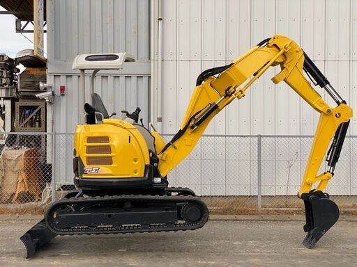 ヤンマー　B3-6A　ミニ油圧ショベル　3tクラス　ユンボ　小旋回　ロングアーム　Σブーム　倍速　建設機械