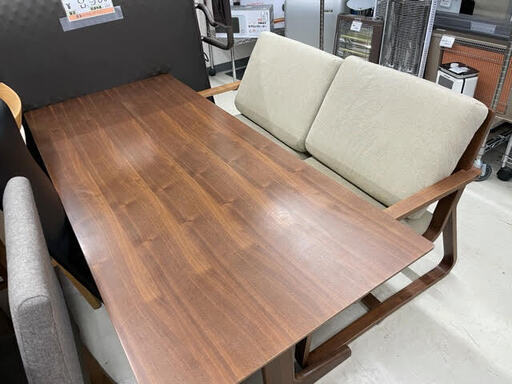 GM205　ダイニングセット　4人用　ダイニングテーブル　イス2人用　木製　北欧　ウッディ―　オシャレ　シンプル　ソファー　ブラウン　茶色　ソファーブラウン　ソファー2人用　ベージュ　リサイクルショップ　ケイラック朝霞田島店　朝霞　志木　和光　新座　入間　富士見　ふじみ野　さいたま市　練馬　板橋　東久留米　三芳　戸田　蕨　所沢　川口　清瀬