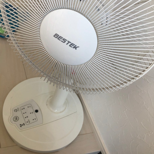 扇風機　この季節なので値下げ