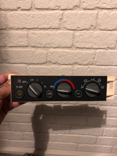 シボレー　タホ  純正　エアコン　スイッチ
