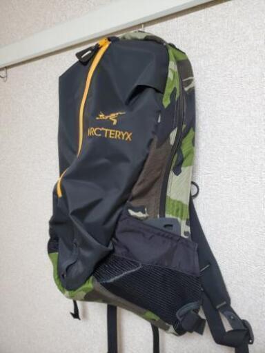 ARC'TERYX × BEAMS ARRO 22