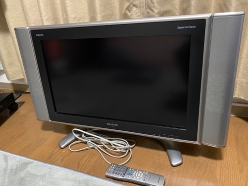 SHARP AQUOS 26インチ　液晶テレビ　リモコン付き