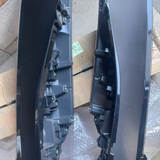 80 ノア　エスクァイア　後期　テールランプ
