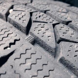 195/80/15 ブリジストン　スタッドレスタイヤ