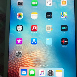 iPad Air 第5世代　破損、ヒビ割れあり。