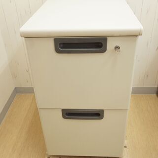 無料！☆中古品☆オフィススチール製ワゴン☆キャビネット☆PLUS...