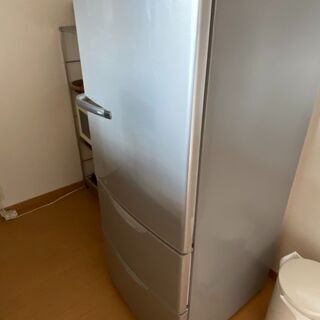 【ネット決済】AQUA冷蔵庫２７２L ！まだまだ使えます。