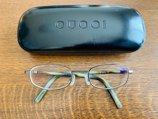 GUCCI メガネケース　眼鏡（度が入ってます）