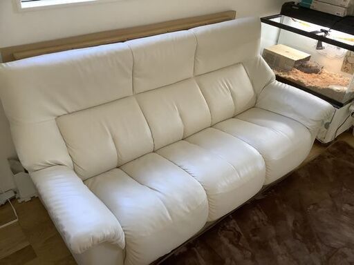 ソファー クリーム色 3人がけ いちご Com 足立のソファ 3人掛けソファ の中古あげます 譲ります ジモティーで不用品の処分