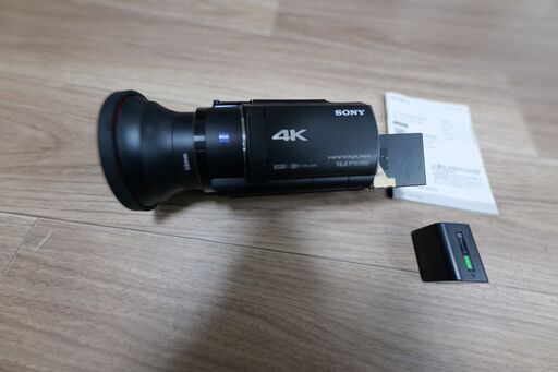 ソニー SONY ビデオカメラ FDR-AX40 4K 64GB 光学20倍 ブラック Handycam FDR-AX40 BC 　バッテリーとレンズのおまけ付き