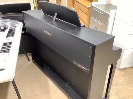 安心の6ヶ月保証付!ROLAND(ローランド)の電子ピアノ「HP605」を 安心の6ヶ月保証付!ROLAND(ローランド)の電子ピアノ「HP605」を