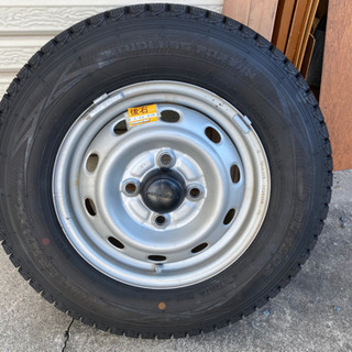 お取引中）スタッドレスタイヤ（スバル純正ホイル付）4本セット  