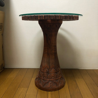 アジアン 手彫りのウッド&ガラステーブル
