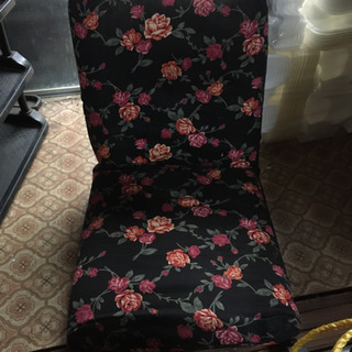 座椅子　花柄