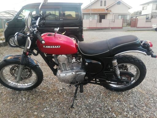カワサキのエストレヤ250cc 。前後ディスクのR Sです。
