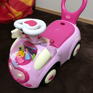 プリンセス　足蹴り車　乗用玩具