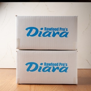 犬用 馬肉専門店「ディアラ」のフード レトルトです。