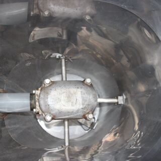 カワサキ　FS10　肥料散布機　茶園用