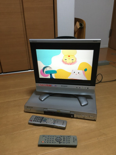 シャープ15型テレビ　パイオニアDVDプレーヤー　セット