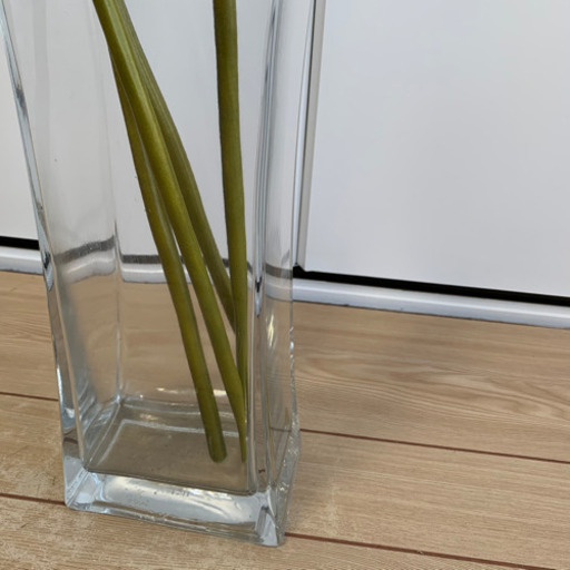 ガラス花瓶床置きタイプ造花もお付けしますインテリア メイ 千里中央のその他の中古あげます 譲ります ジモティーで不用品の処分 ガラス花瓶床置きタイプ造花もお付けしますインテリア メイ 千里中央のその他の中古あげます 譲ります ジモティーで不用品の処分