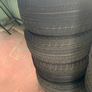 ブリジストン VRX 245 40 18 スタッドレス