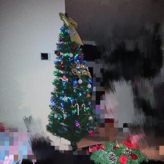 クリスマスツリー　LED電飾と飾り付き