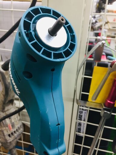 マキタ makita MUR189D 充電式草刈り機【リライズ野田愛宕店】【店頭取引限定】【中古】管理番号：ITCSNNFENGQ6 マキタ makita MUR189D 充電式草刈り機【リライズ野田愛宕店】【店頭