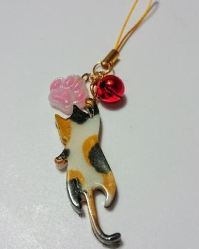 レジンで制作ぶら下がり猫ストラップ (たくみ) 宇都宮の服 