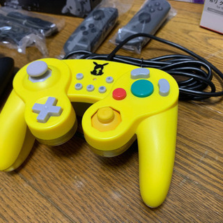 ホリ クラシックコントローラー Switch ピカチュウ こさか 高岡のおもちゃの中古あげます 譲ります ジモティーで不用品の処分 ホリ クラシックコントローラー Switch ピカチュウ こさか 高岡のおもちゃの中古あげます 譲ります ジモティーで不用品の処分